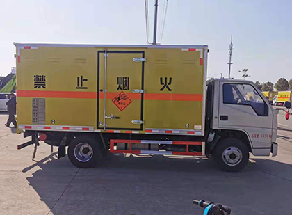 宜城爆破器材运输车